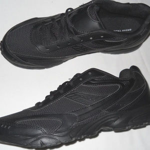 Shoes athletic womens new size 10M Cross Trekkers man made materials black